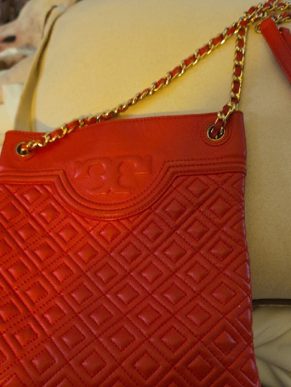 Quilted Red Tote with Diamond Stitch Detail - Picture 3 of 5
